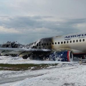В авиакатастрофе Sukhoi Superjet 100 в Шереметьево погиб 41 человек (ВИДЕО)