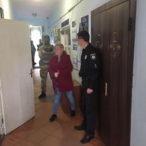 В Одесской области майор полиции требовала взятку: появились подробности. Фото