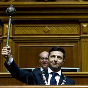 Зеленский срочно обратился к Парубию для созыва Рады