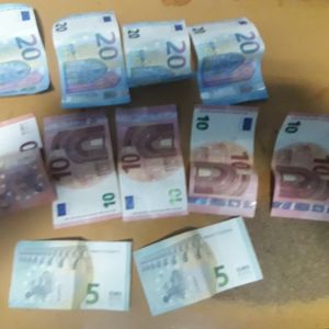 Пограничники Измаила задержали украинку, которая за взятку пыталась пересечь границу по паспорту гражданина Хорватии