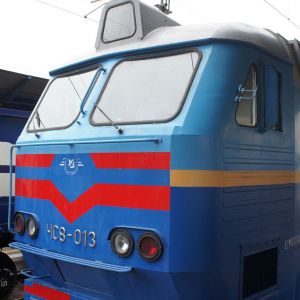 В поезде "Измаил-Киев" в одном из вагонов выпало окно и травмировало ребенка