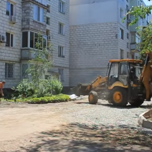В Измаиле ведется благоустройство внутридворовых территорий (ВИДЕО)