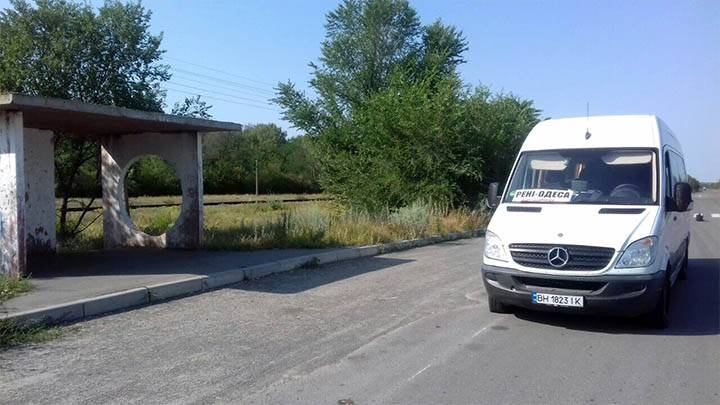В Измаильском районе на трассе напали на автобус "Рени-Одесса" (ФОТО) В Измаильском районе на трассе напали на автобус "Рени-Одесса" (ФОТО)