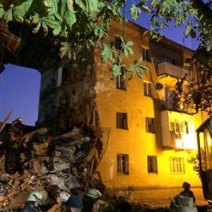 Взрыв и обрушение дома в Дрогобыче: есть жертвы