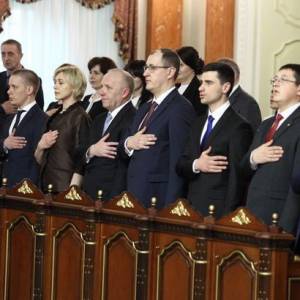 Сегодня в Украине начинает работу Высший антикоррупционный суд