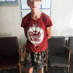 Украл вещи с балкона, оделся и тут же на улице попался полицейским. В Измаиле задержали несовершеннолетнего вора