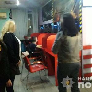 Правоохранители Измаила противодействуют продажи спиртных напитков несовершеннолетним